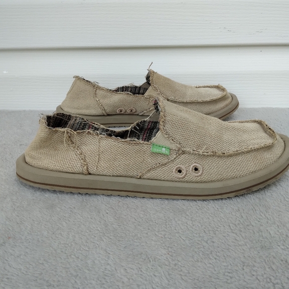Sanuk Ladies Size 10 Slip On Beige Canvas Loafers Casual Surfer Style Shoes - Picture 9 of 10
